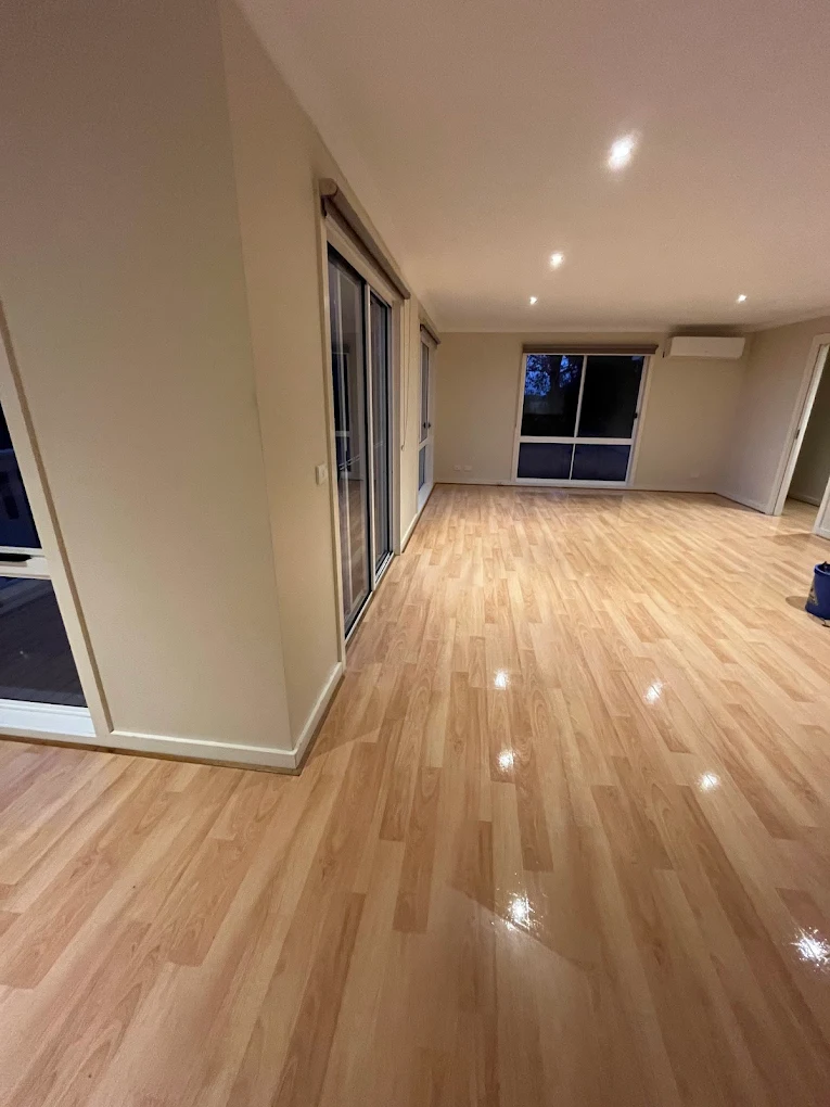 Living area floor clean - Apartment Bond Cleaning – Acacia Ridge, Coopers Plains, Archerfield and Salisbury by Prestine Bond Cleaning